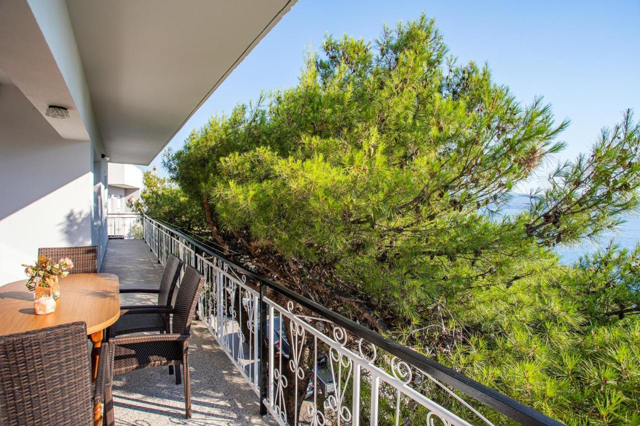 Apartments Adisa Omiš Екстериор снимка