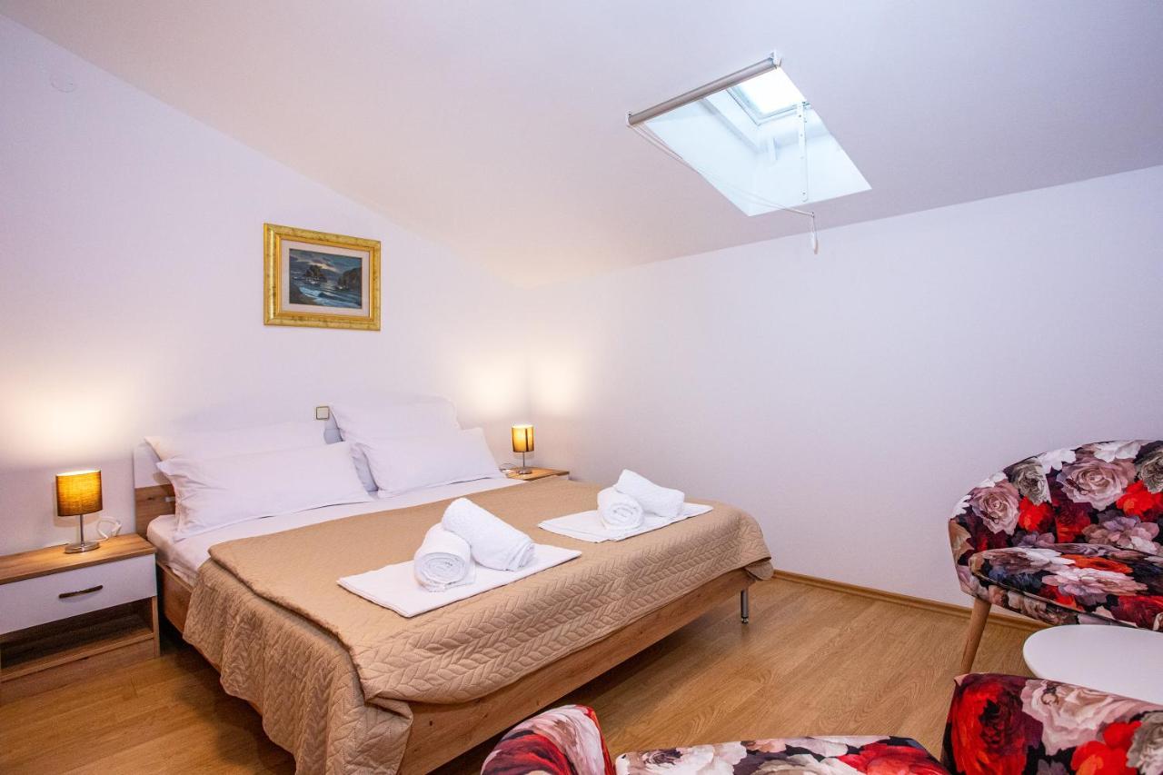 Apartments Adisa Omiš Екстериор снимка